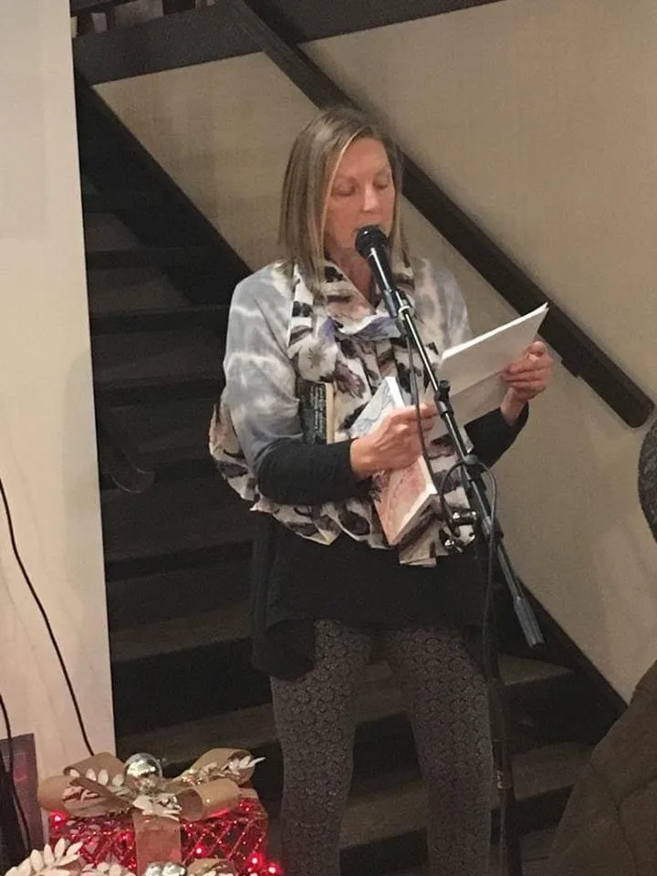 Reading, Oshawa coffeehouse (December 2019)